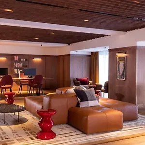https://l-avenue.brusselshotelsbook.com