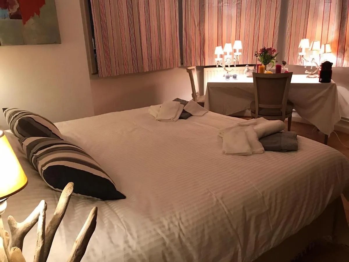 Le Dernier Metro Bed & Breakfast Woluwe-Saint-Pierre