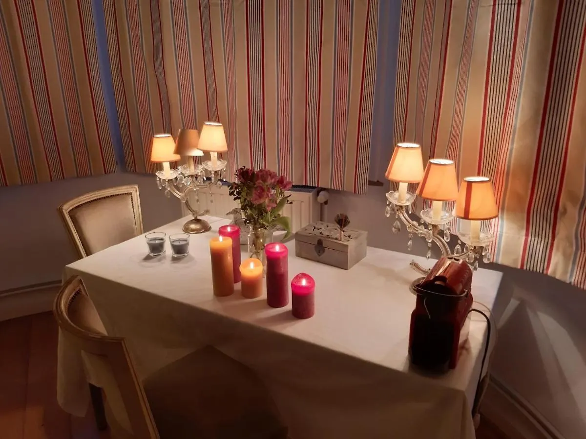 Le Dernier Metro Bed & Breakfast Woluwe-Saint-Pierre
